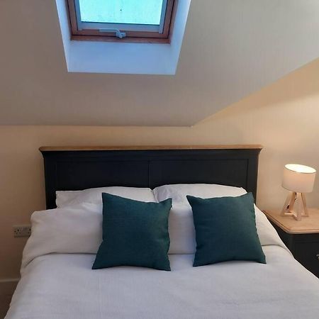 Roomy Penthouse 2 Double Bed Apartment - Spacious - Central Beeston - Free Secure Parking - Nottingham Eksteriør billede